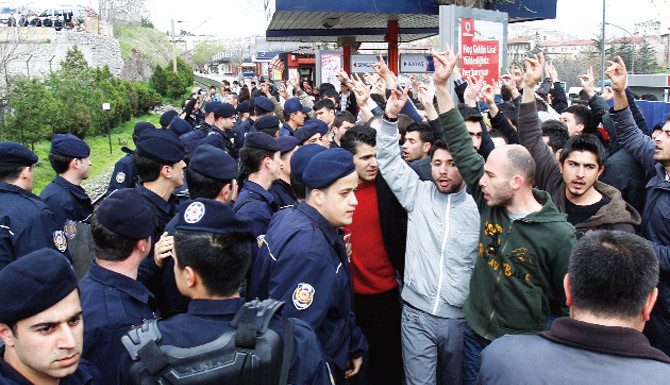 Faşist saldırılara karşı birleşelim