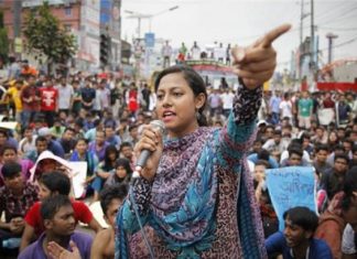 Bangladeş’te öğrenciler hükümete geri adım attırdı