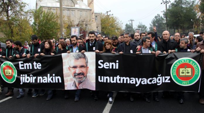 Tahir Elçi’yi katlettiler!