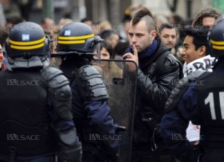 Röportaj: Fransa’da öğrenciler ayakta