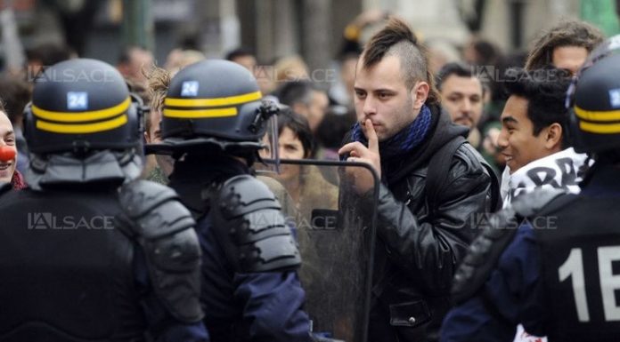 Röportaj: Fransa’da öğrenciler ayakta