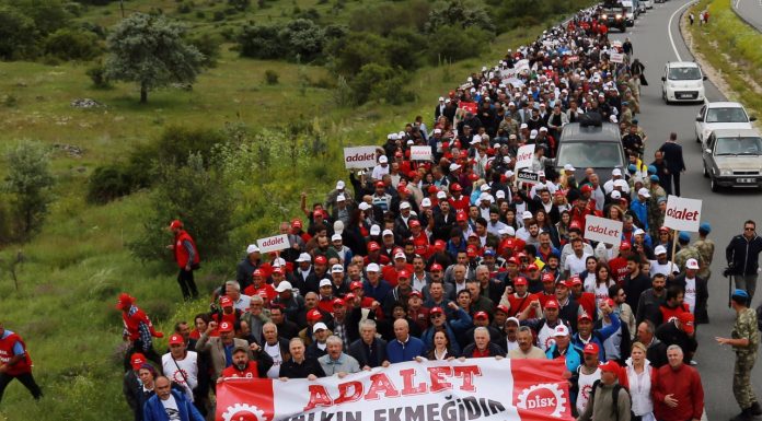 Papaz Gapon’dan Kılıçdaroğlu’na: Yürüyüşün “burjuva” hali ve Bolşevik politika