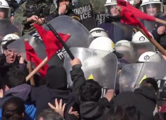 Yunanistan: Kamusal eğitim taraftarları sokakta