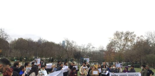 İTÜ’de İran halkıyla dayanışma: Diktatöre ölüm! itu_iran