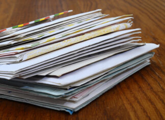 Tutsak öğrencileri mektupsuz bırakmayalım