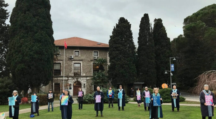 Paraşütlerden nasıl kurtuluruz?