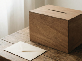 İstanbul Üniversitesi’nde Seçim Değil, Tiyatro!