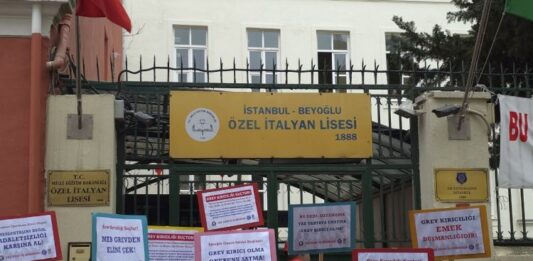 Özel İtalyan Lisesi öğrencileri: “Öğretmenlerimizin greviyle hak aramanın, dimdik durmanın ne demek olduğunu öğrendik”